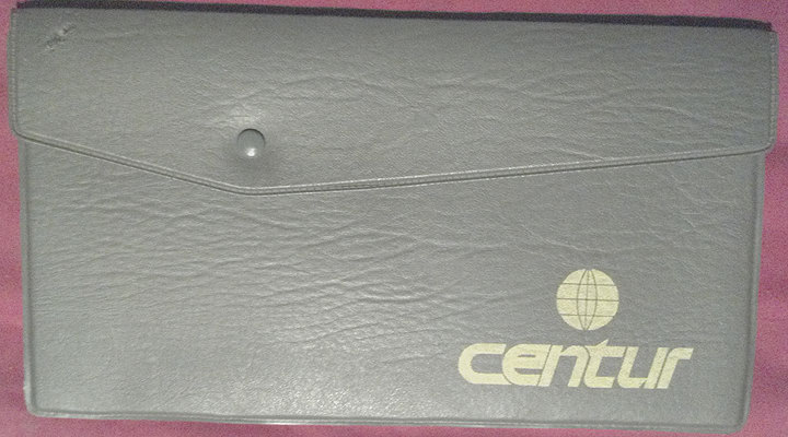Ramdileo (Venta Online) --> Antigua cartera goma de empresa de viajes CENTUR '80s memorabilia.